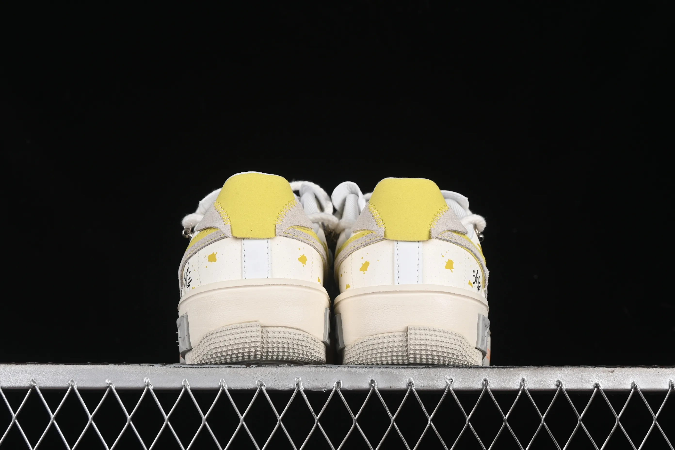 All categories Nk Air Force 1 Air Force series Nk Air Force 1 Fontanka Air Force low-top Nk Air Force 1 Fontanka New fashion style Graffiti emoticon pack Air Force One customized deconstructed strap low-top casual sneakers DV6984-001